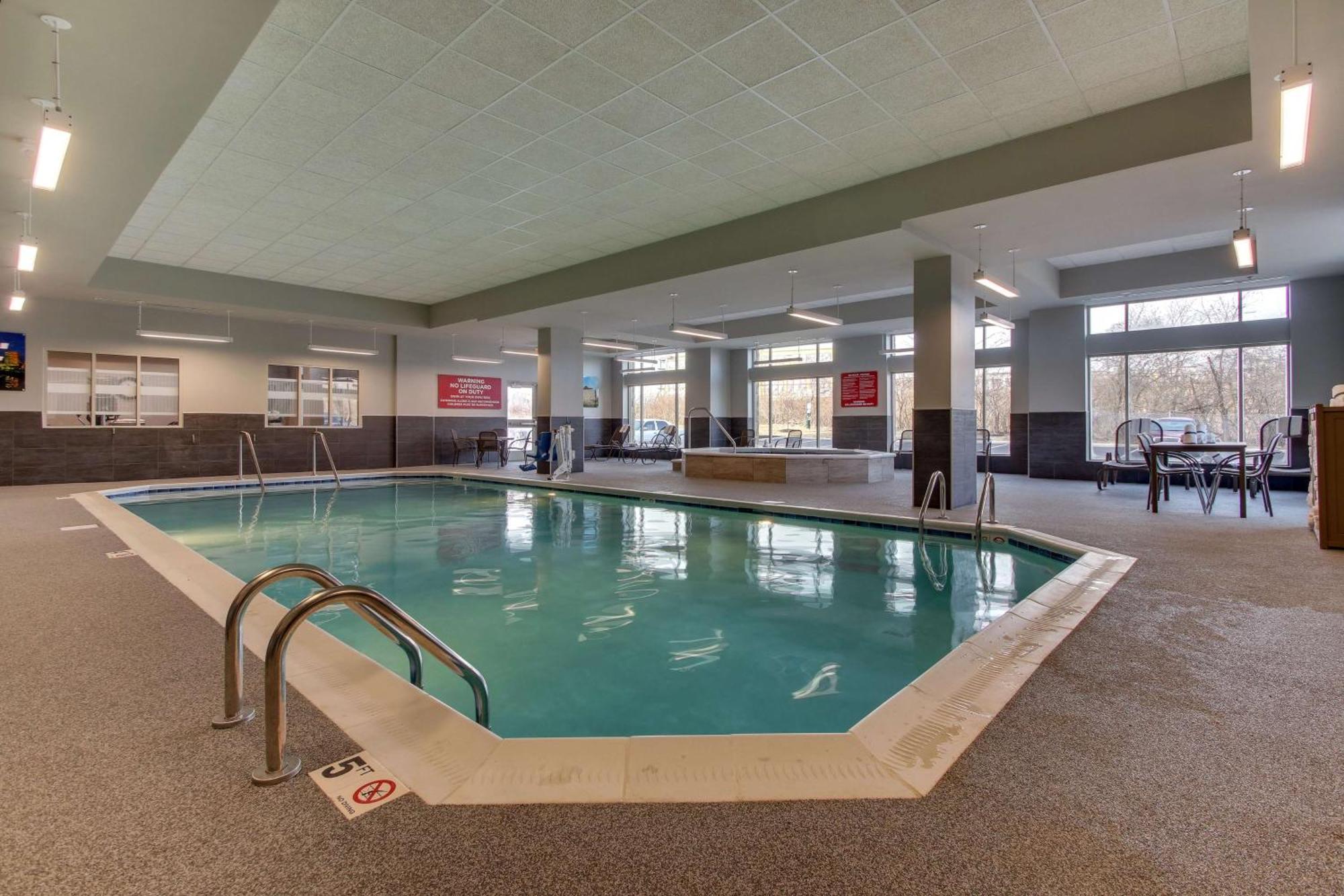 Drury Inn & Suites Cleveland Beachwood Zewnętrze zdjęcie